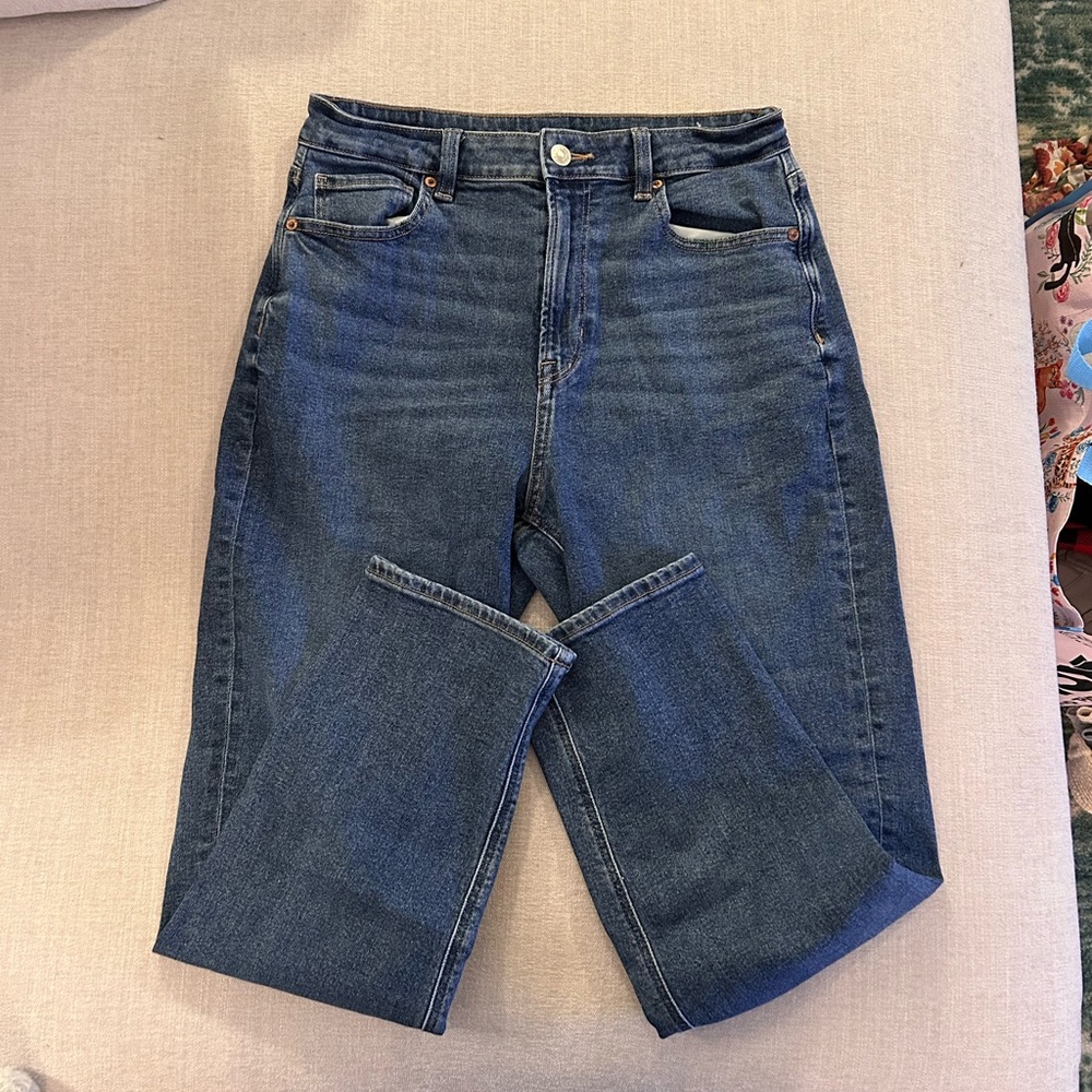 American Eagle mom jeans, size 8.